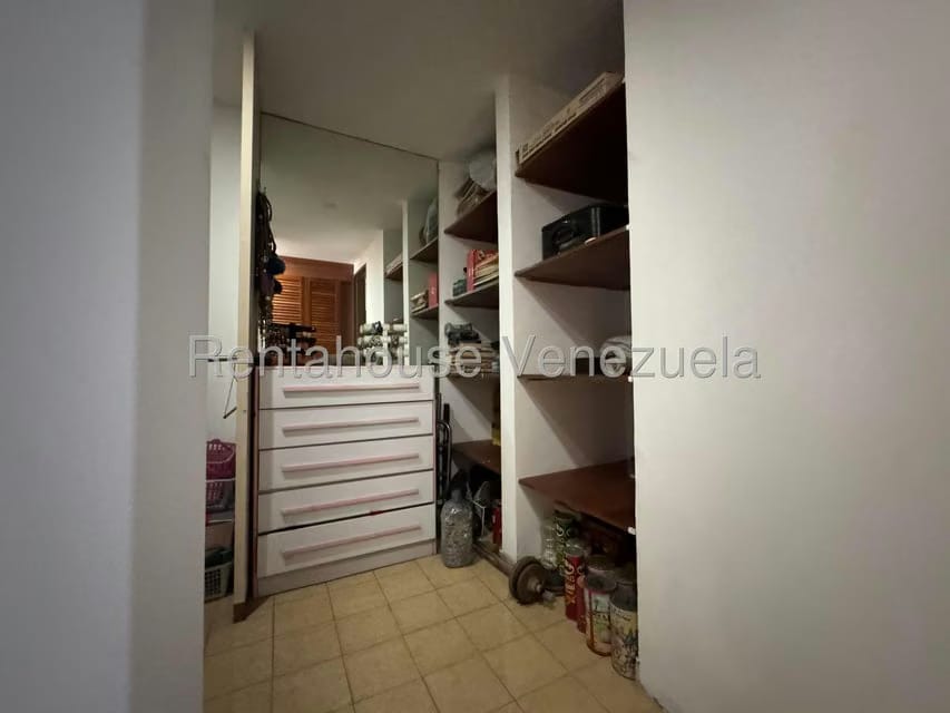 Apartamento (1 Nivel) en Venta en La Urbina, Distrito Metropolitano - 35