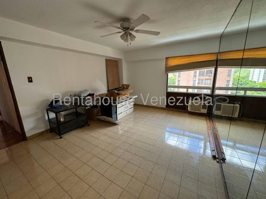Apartamento (1 Nivel) en Venta en La Urbina, Distrito Metropolitano - 37