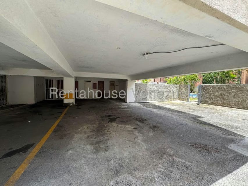Apartamento (1 Nivel) en Venta en La Urbina, Distrito Metropolitano - 41