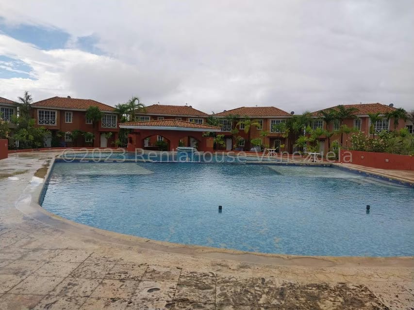 Townhouse (Duplex) en Venta en Puerto Encantado, Miranda - 36
