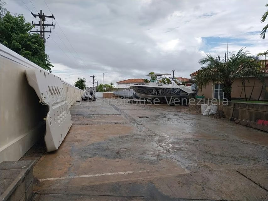 Townhouse (Duplex) en Venta en Puerto Encantado, Miranda - 43