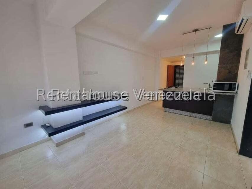 Apartamento (1 Nivel) en Alquiler en Agua Blanca, Carabobo - 2