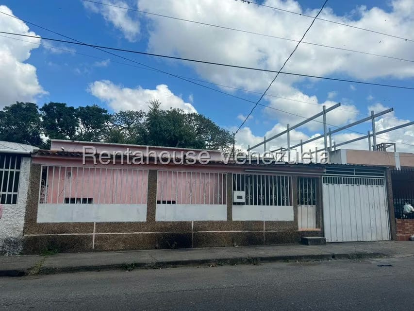 Casa (1 Nivel) en Venta en Centro, Lara