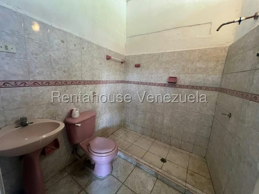Casa (1 Nivel) en Venta en Centro, Lara - 13