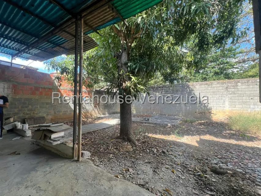 Casa (1 Nivel) en Venta en Centro, Lara - 15