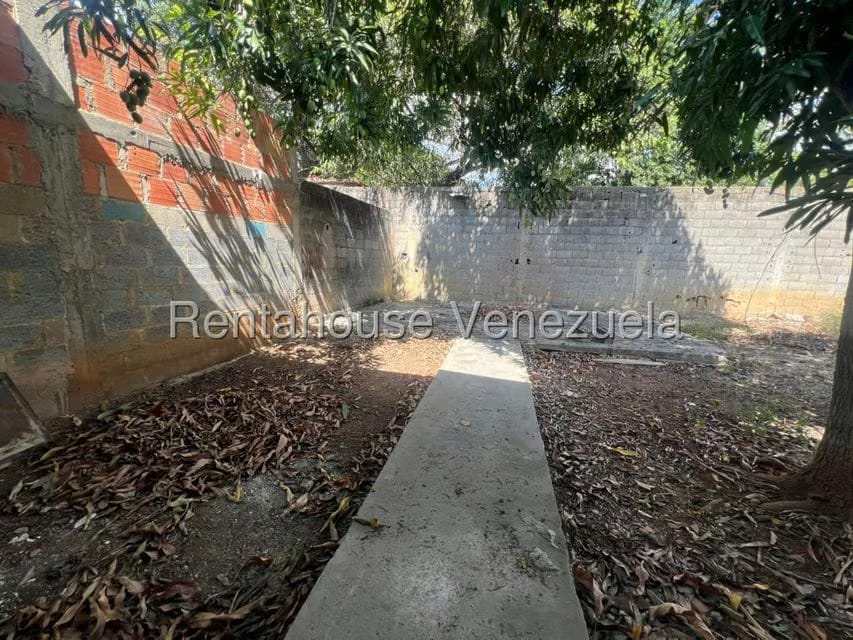 Casa (1 Nivel) en Venta en Centro, Lara - 21