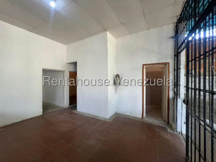 Casa (1 Nivel) en Venta en Centro, Lara - 6