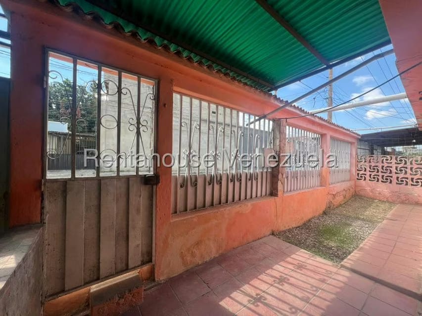 Casa (1 Nivel) en Venta en Centro, Lara - 8