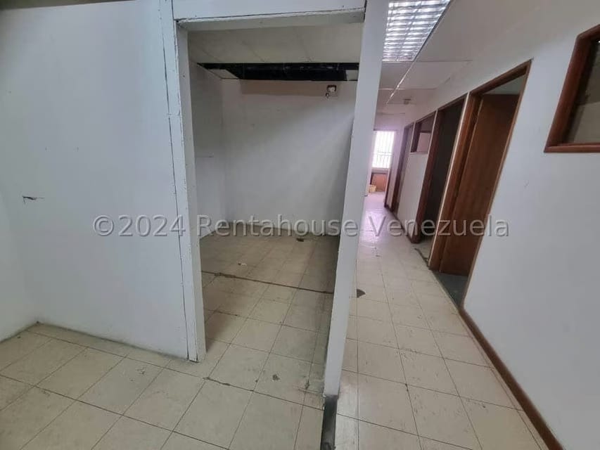Comercial (Local Comercial) en Alquiler en Centro, Lara - 11