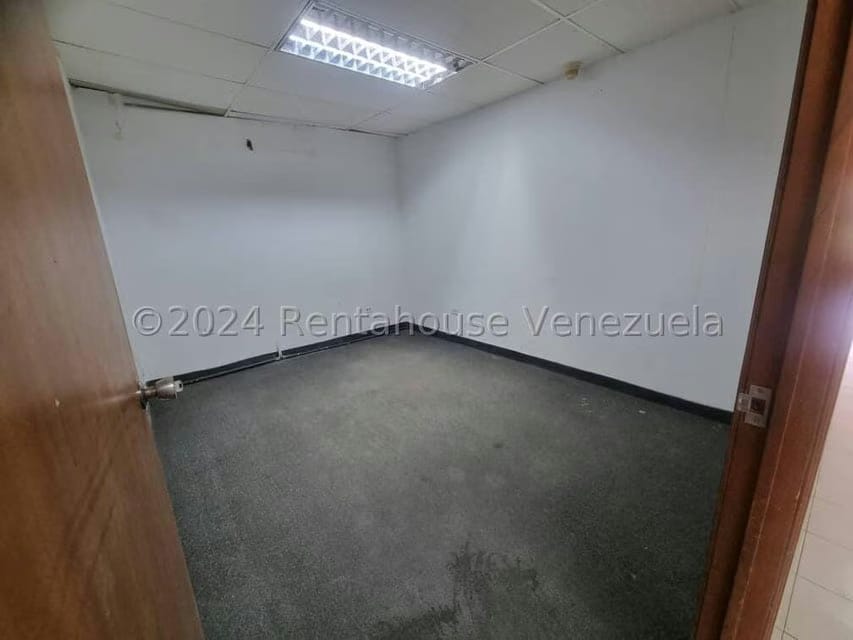 Comercial (Local Comercial) en Alquiler en Centro, Lara - 14