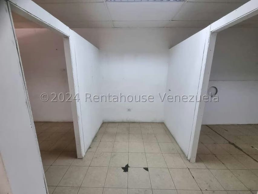 Comercial (Local Comercial) en Alquiler en Centro, Lara - 17
