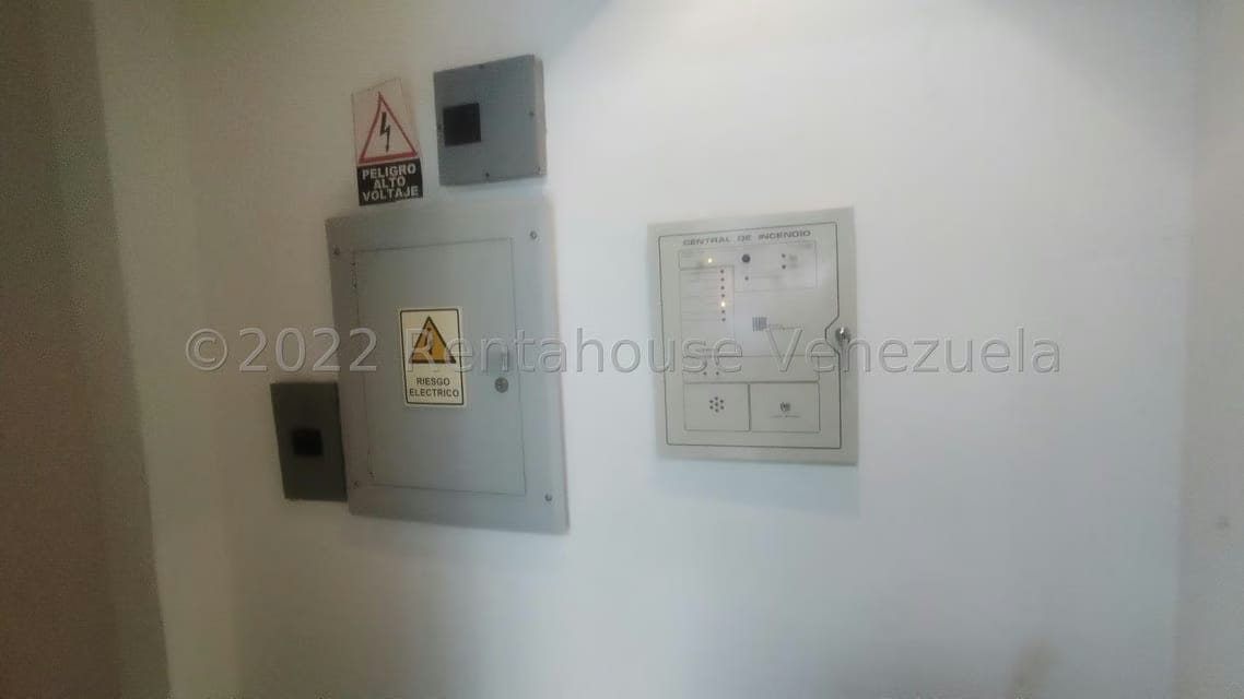 Comercial (Local Comercial) en Alquiler en Macaracuay, Distrito Metropolitano - 24