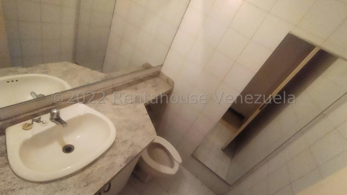 Comercial (Local Comercial) en Alquiler en Macaracuay, Distrito Metropolitano - 28