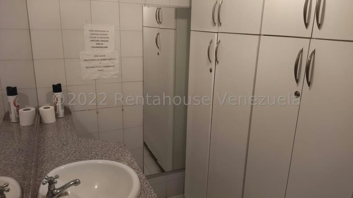 Comercial (Local Comercial) en Alquiler en Macaracuay, Distrito Metropolitano - 29