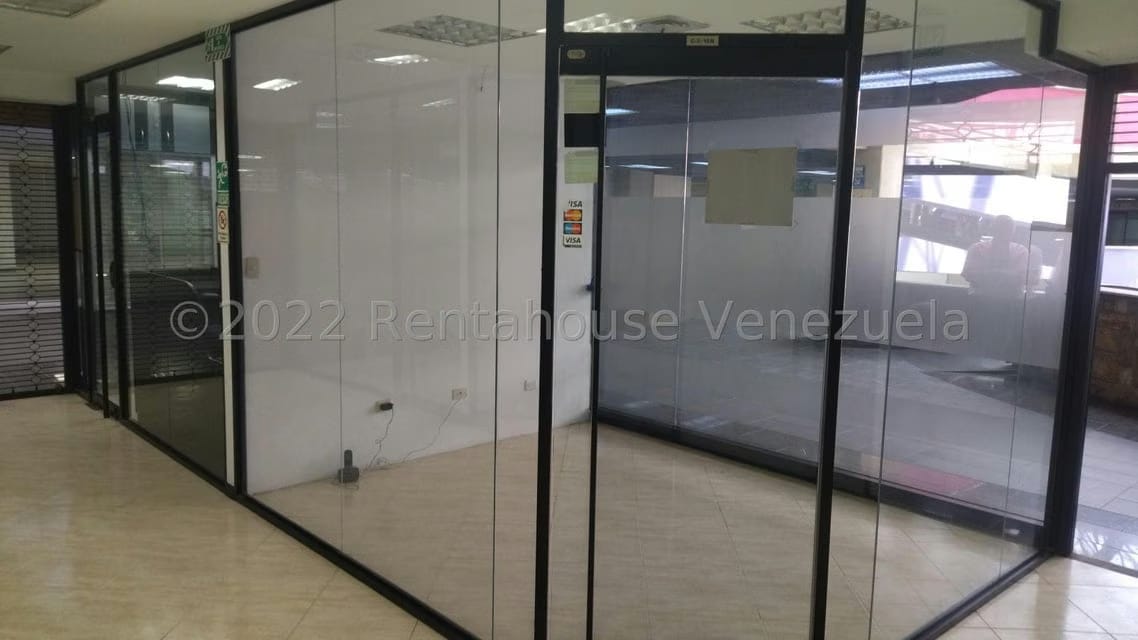 Comercial (Local Comercial) en Alquiler en Macaracuay, Distrito Metropolitano - 33