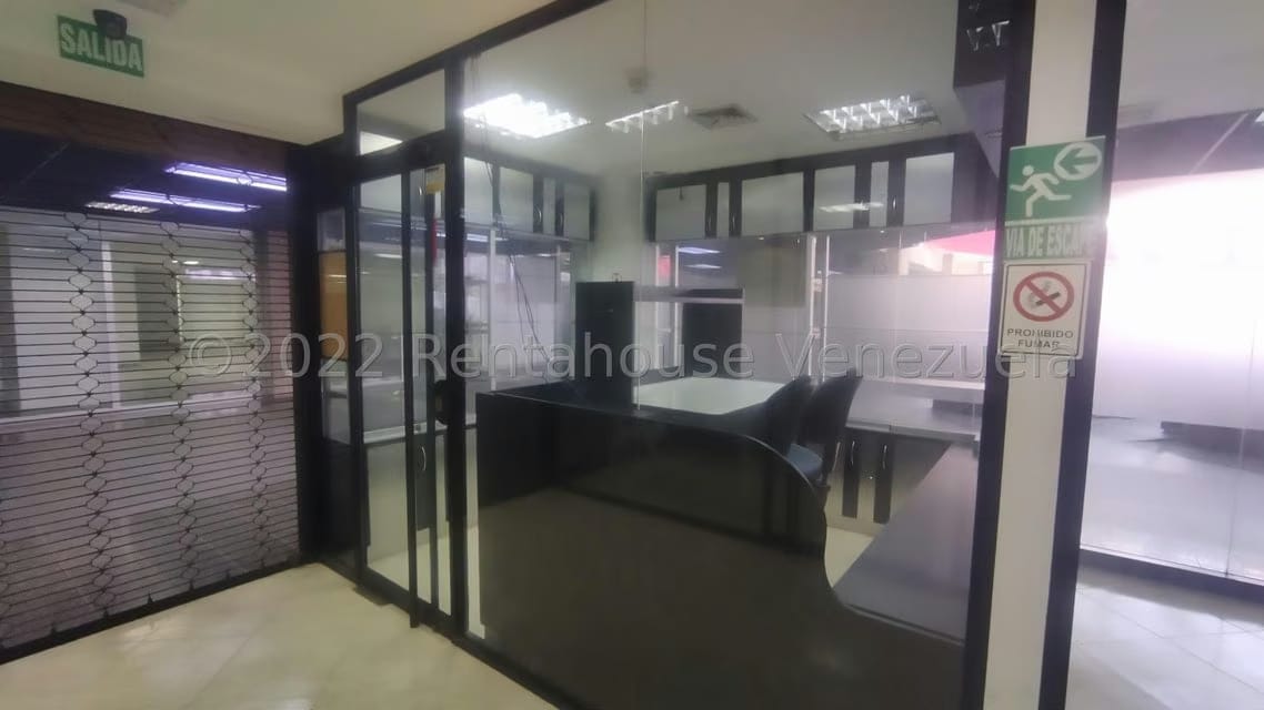 Comercial (Local Comercial) en Alquiler en Macaracuay, Distrito Metropolitano - 36