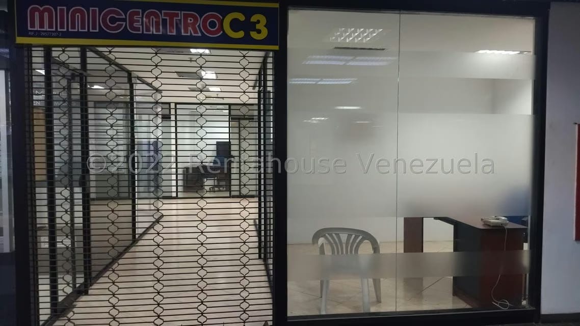 Comercial (Local Comercial) en Alquiler en Macaracuay, Distrito Metropolitano - 37