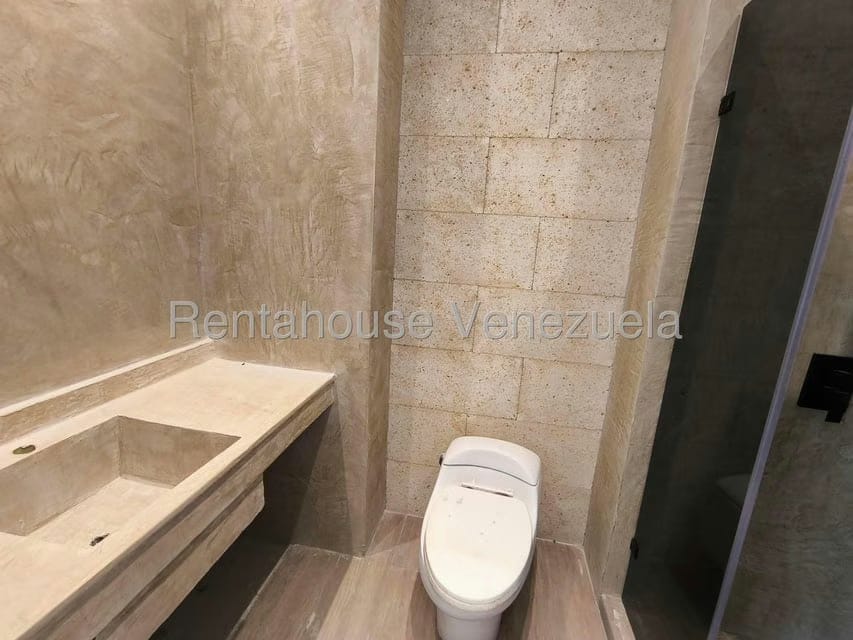 Apartamento (Duplex) en Venta en Villa Nueva Hatillo, Distrito Metropolitano - 28