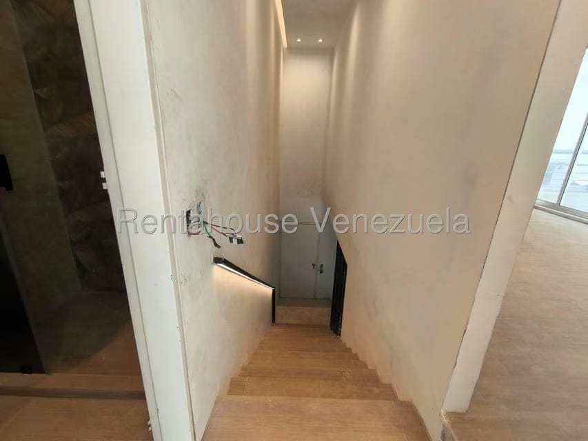 Apartamento (Duplex) en Venta en Villa Nueva Hatillo, Distrito Metropolitano - 30