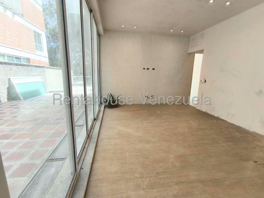 Apartamento (Duplex) en Venta en Villa Nueva Hatillo, Distrito Metropolitano - 32