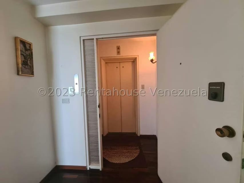 Apartamento (1 Nivel) en Venta en Colinas de Los Caobos, Distrito Metropolitano - 11