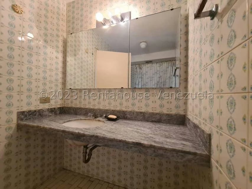 Apartamento (1 Nivel) en Venta en Colinas de Los Caobos, Distrito Metropolitano - 33