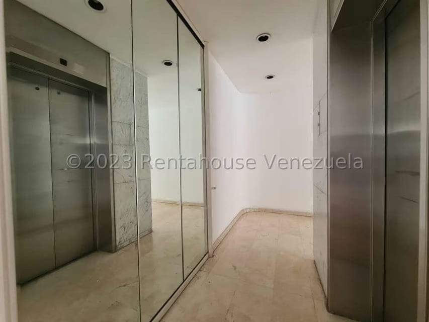 Apartamento (1 Nivel) en Venta en Colinas de Los Caobos, Distrito Metropolitano - 45