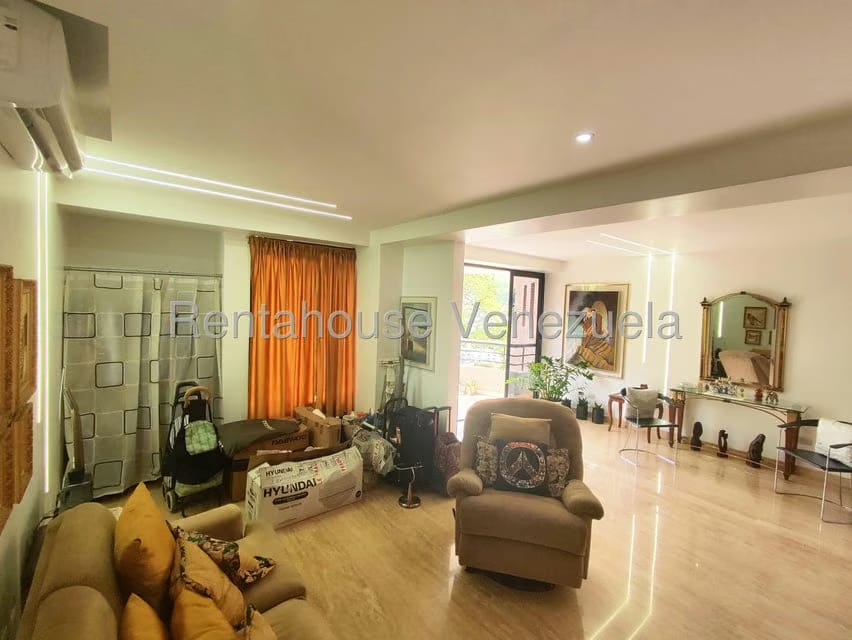 Apartamento (1 Nivel) en Venta en Montecristo, Distrito Metropolitano - 3