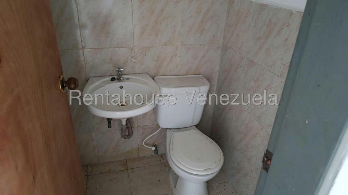 Comercial (Local Comercial) en Alquiler en La Candelaria, Carabobo - 11