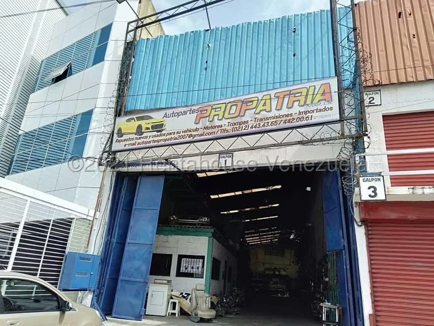 Comercial (Galpon - Deposito) en Venta en La Yaguara, Distrito Metropolitano - 31