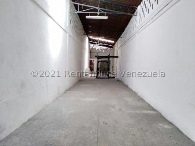 Comercial (Galpon - Deposito) en Venta en La Yaguara, Distrito Metropolitano - 32