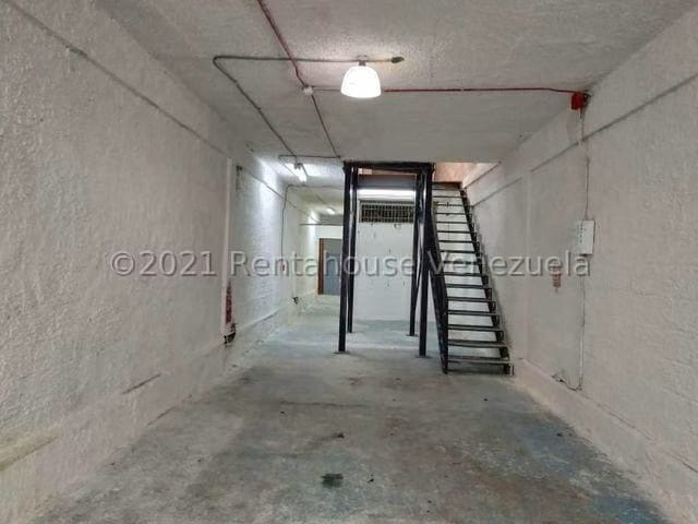 Comercial (Galpon - Deposito) en Venta en La Yaguara, Distrito Metropolitano - 36