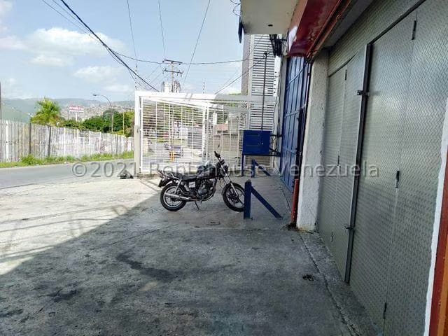 Comercial (Galpon - Deposito) en Venta en La Yaguara, Distrito Metropolitano - 37