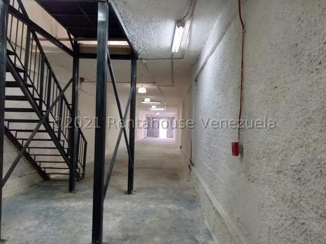 Comercial (Galpon - Deposito) en Venta en La Yaguara, Distrito Metropolitano - 38