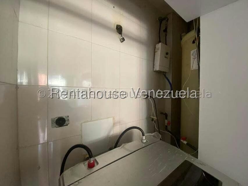 Apartamento (1 Nivel) en Alquiler en Los Naranjos Humboldt, Distrito Metropolitano - 7