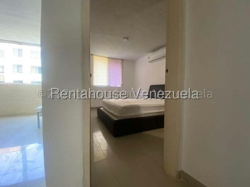 Apartamento (1 Nivel) en Alquiler en Los Naranjos Humboldt, Distrito Metropolitano - 9