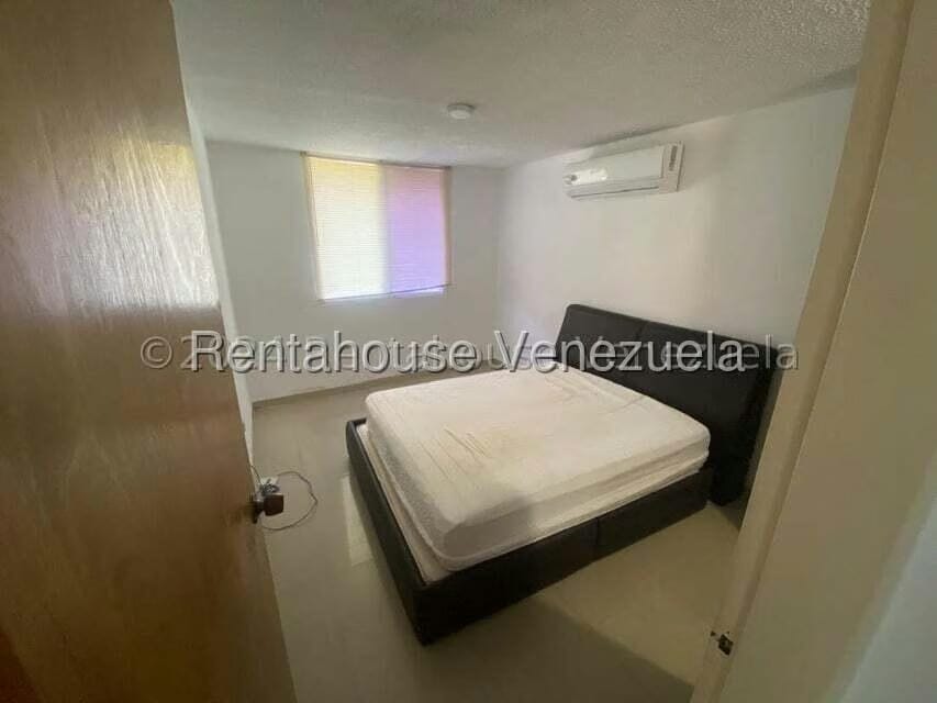 Apartamento (1 Nivel) en Alquiler en Los Naranjos Humboldt, Distrito Metropolitano - 10