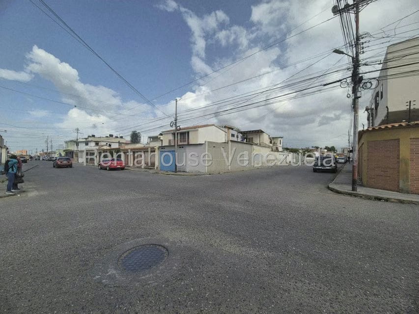 Comercial (Local Comercial) en Alquiler en Zona Este, Lara