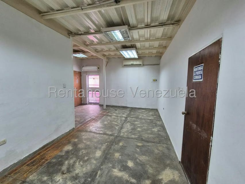 Comercial (Local Comercial) en Alquiler en Zona Este, Lara - 9