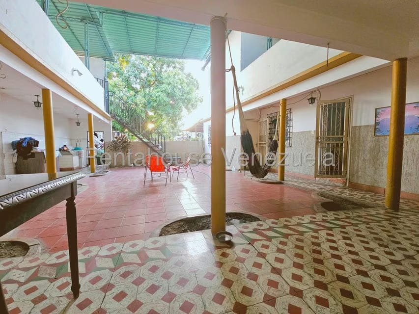 Casa (Colonial) en Venta en Centro Palo Negro, Aragua - 32