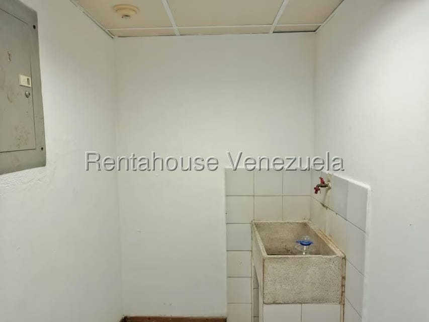 Comercial (Local Comercial) en Alquiler en 5 de Julio, Zulia - 16