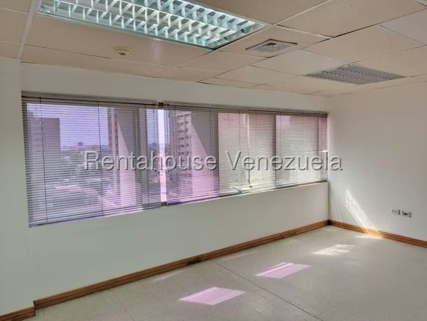 Comercial (Local Comercial) en Alquiler en 5 de Julio, Zulia - 22