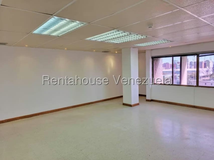 Comercial (Local Comercial) en Alquiler en 5 de Julio, Zulia - 27