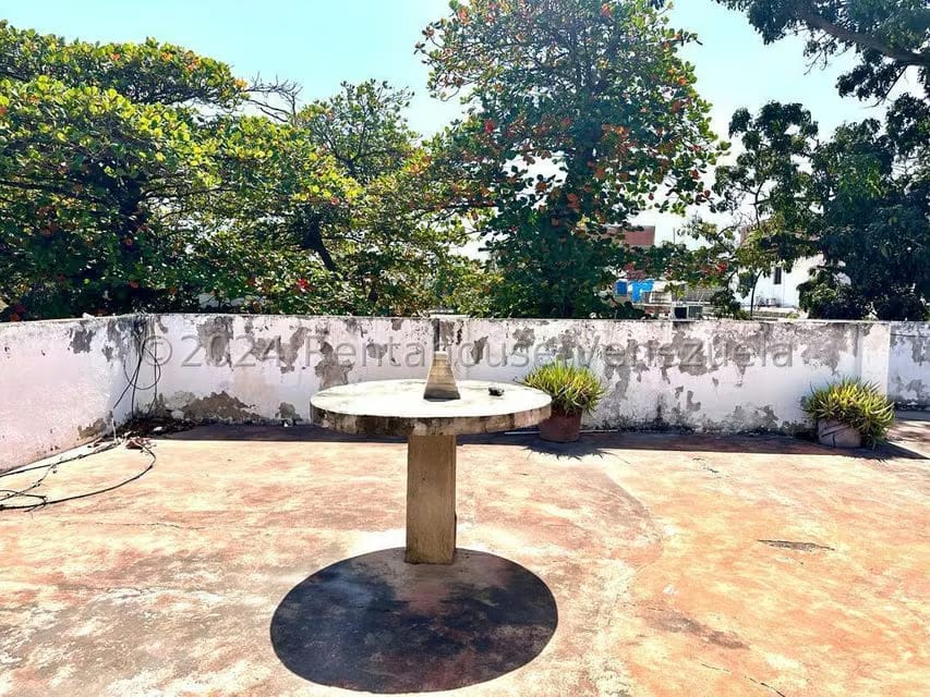 Casa (Multipes Niveles) en Venta en La Atlantida, Vargas - 29