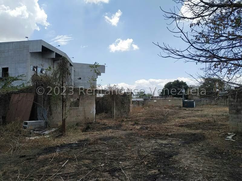 Terreno (Comercial) en Venta en Avenida Bolivar Norte, Carabobo - 3
