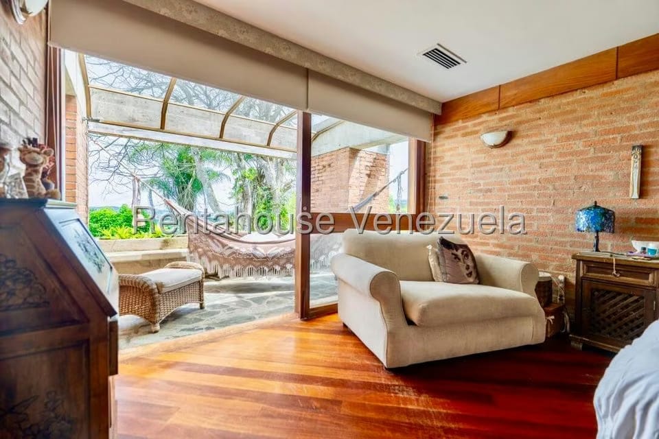 Casa (Duplex) en Venta en La Lagunita Country Club, Distrito Metropolitano - 39
