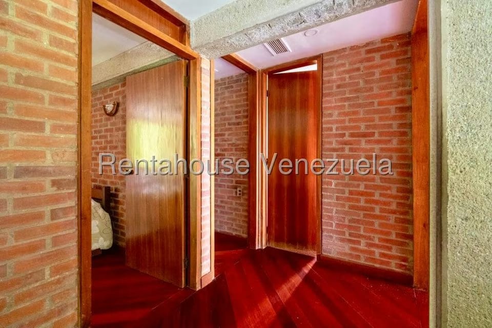 Casa (Duplex) en Venta en La Lagunita Country Club, Distrito Metropolitano - 45
