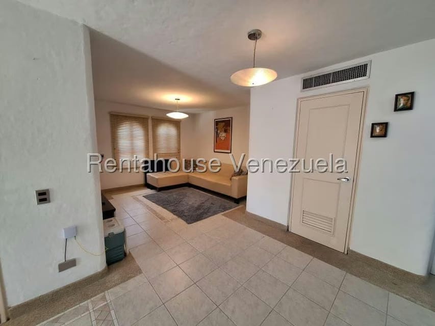 Casa (Duplex) en Venta en Puerto Encantado, Miranda - 16