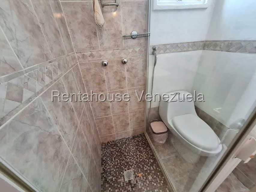 Casa (Duplex) en Venta en Puerto Encantado, Miranda - 26