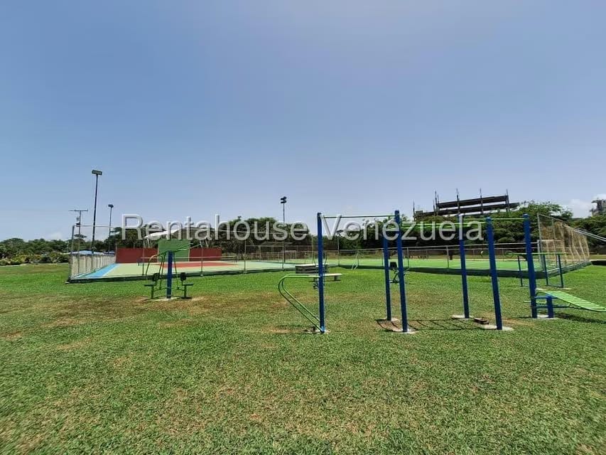 Casa (Duplex) en Venta en Puerto Encantado, Miranda - 52